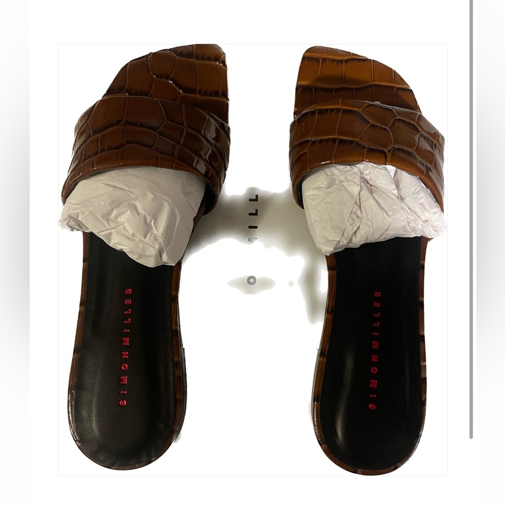 NWOT SIMON MILLER Hammer Embossed Sandals size 6.5